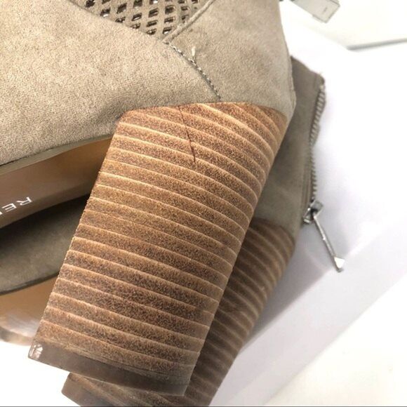 Report taupe perforated open toe wedge booties size 8 western women's shoes - Picture 7 of 8
